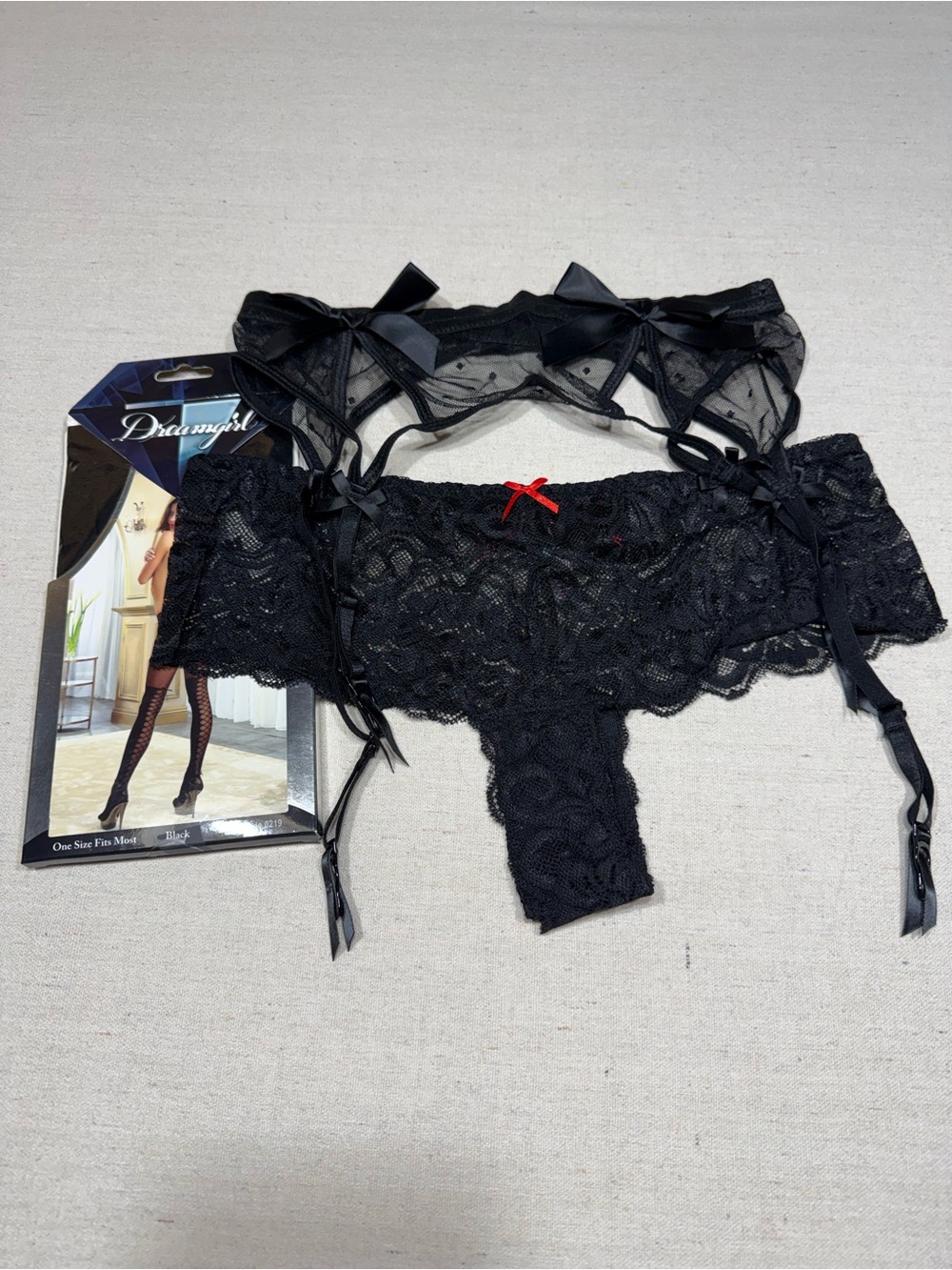 Dreamgirl Black Lace Garter Set with Red Accent Bow - Size Medium & OS